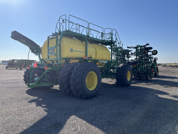 2013 John Deere 1870 W/ 2023 C650 Air Seeder