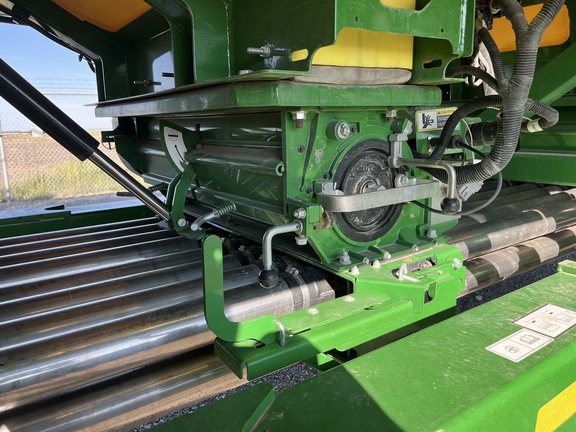 2013 John Deere 1870 W/ 2023 C650 Air Seeder