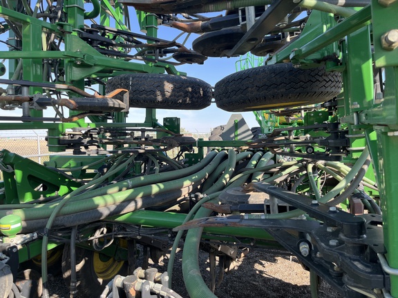 2013 John Deere 1870 W/ 2023 C650 Air Seeder