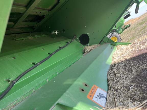 2015 John Deere S680 Combine