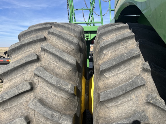 2015 John Deere S680 Combine