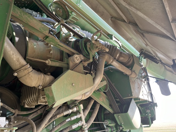 2015 John Deere S680 Combine