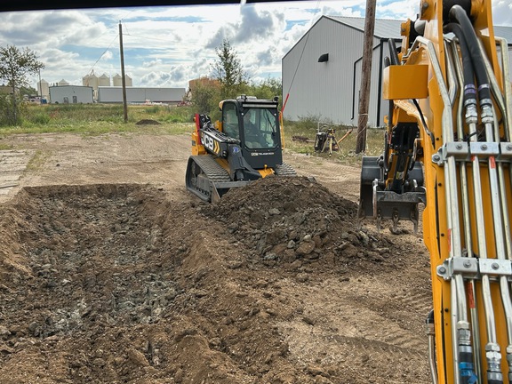 2018 JCB 3TS-8T Compact Track Loader