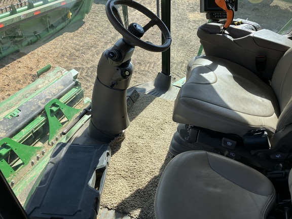 2020 John Deere S790 Combine