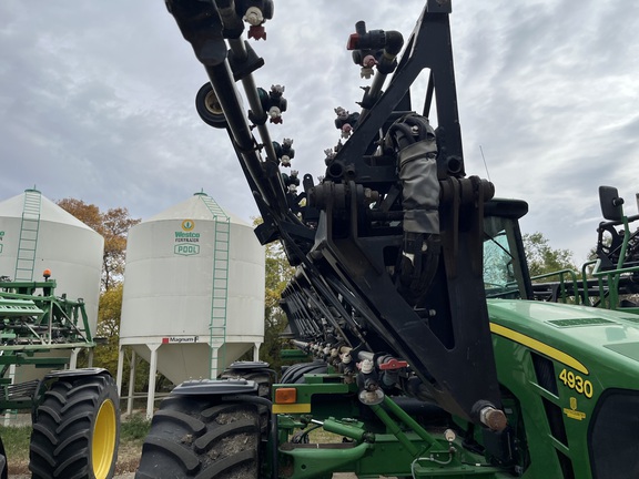 2011 John Deere 4930 Sprayer/High Clearance