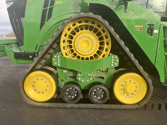 2024 John Deere 9RX 640 Tractor Rubber Track