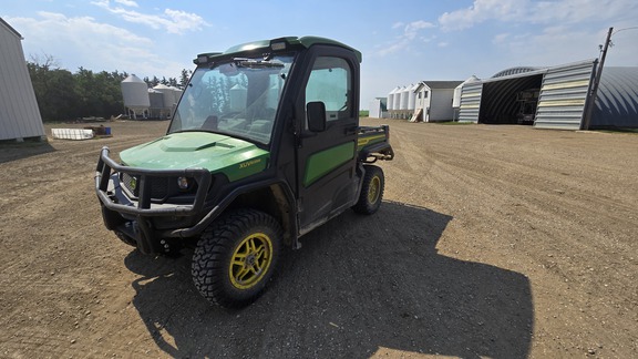 2022 John Deere XUV835R ATV