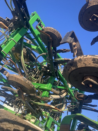 2012 John Deere 1870 Air Seeder