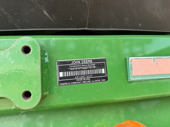2012 John Deere 1870 Air Seeder