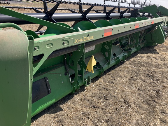 2020 John Deere 745FD Header Combine