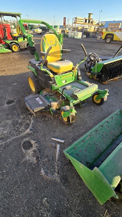 2023 John Deere Z530R Mower/Zero Turn