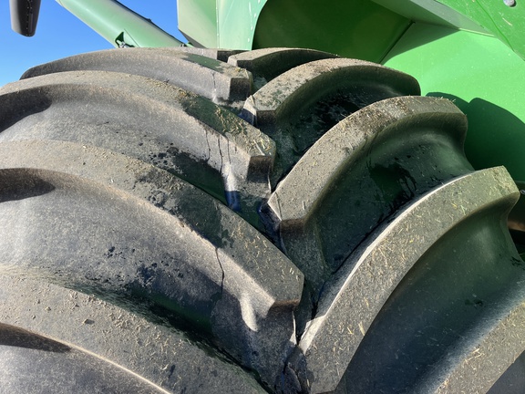 2024 Brandt 1520XT Grain Cart