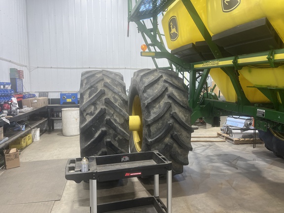 2014 John Deere 1870 Air Seeder
