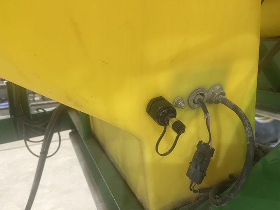 2014 John Deere 1870 Air Seeder