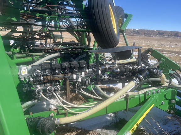2014 John Deere 1870 Air Seeder