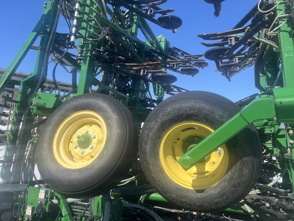 2014 John Deere 1870 Air Seeder