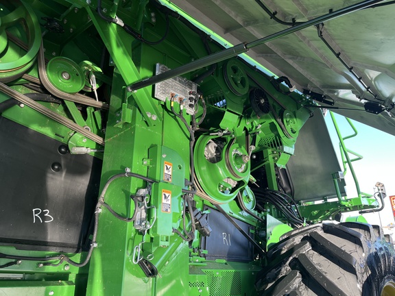 2023 John Deere X9 1100 Combine