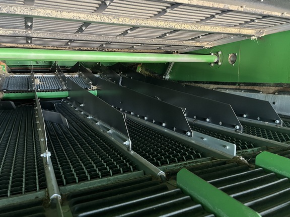 2023 John Deere X9 1100 Combine