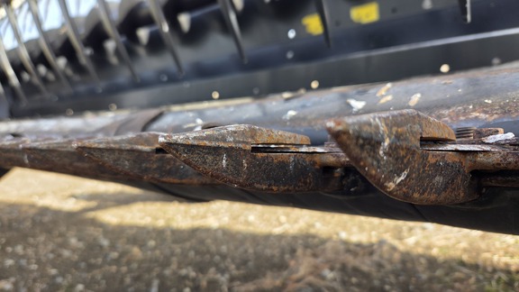 2014 MacDon FD75-40 Header Combine