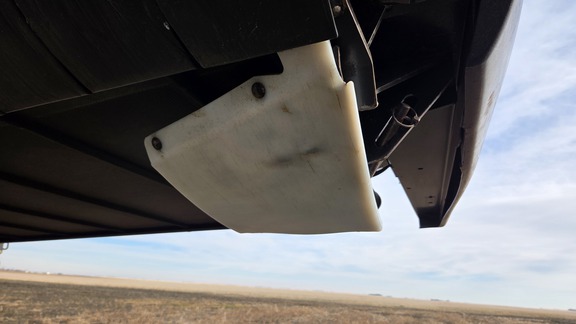 2014 MacDon FD75-40 Header Combine