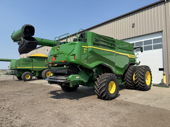 2023 John Deere X9 1100 Combine