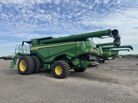 2022 John Deere X9 1100 Combine