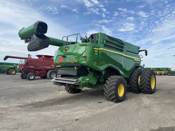 2022 John Deere X9 1100 Combine
