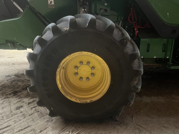 2022 John Deere X9 1000 Combine