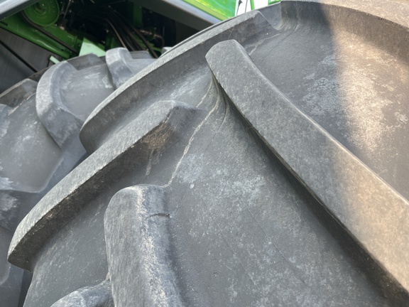 2022 John Deere X9 1000 Combine