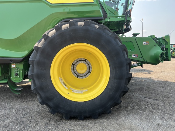 2022 John Deere X9 1000 Combine