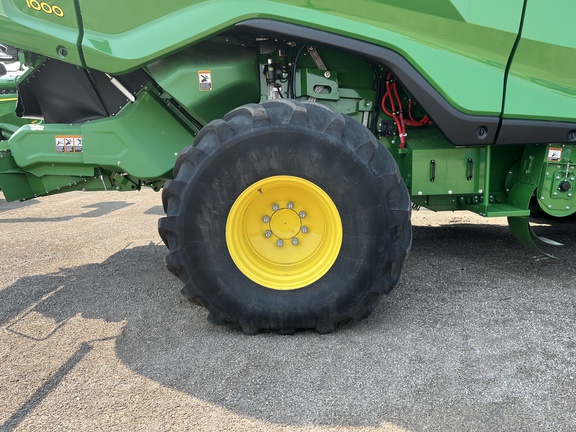 2022 John Deere X9 1000 Combine