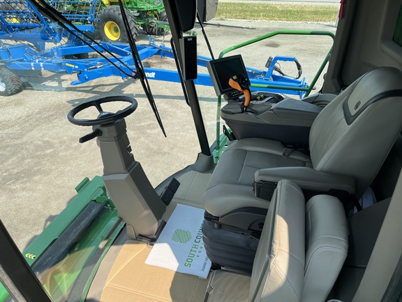 2022 John Deere X9 1000 Combine