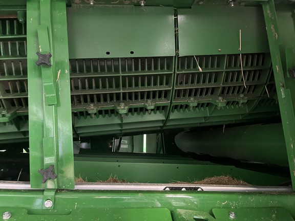 2022 John Deere X9 1000 Combine
