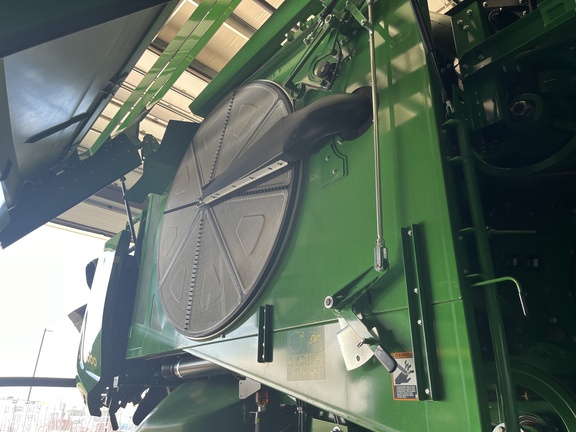 2022 John Deere X9 1000 Combine