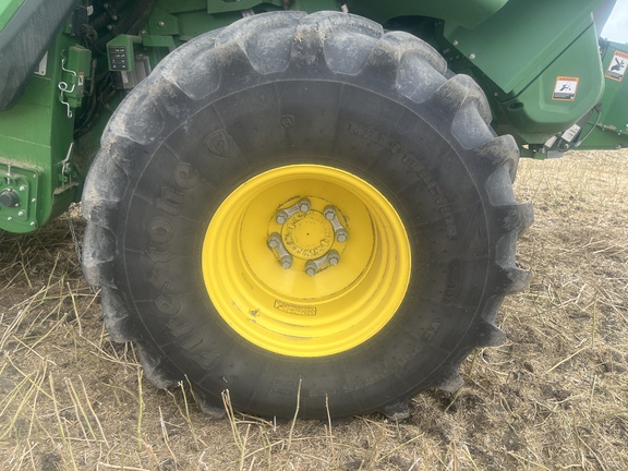 2022 John Deere X9 1000 Combine