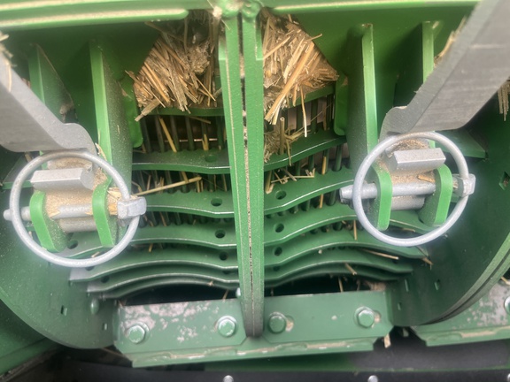 2022 John Deere X9 1000 Combine