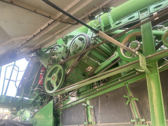 2022 John Deere X9 1000 Combine