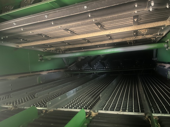 2022 John Deere X9 1000 Combine