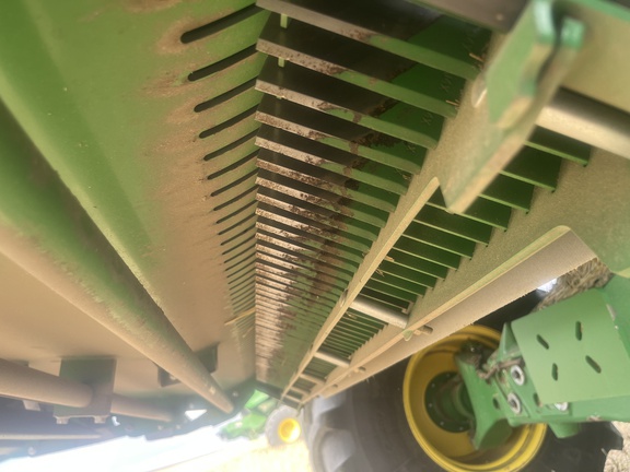 2022 John Deere X9 1000 Combine