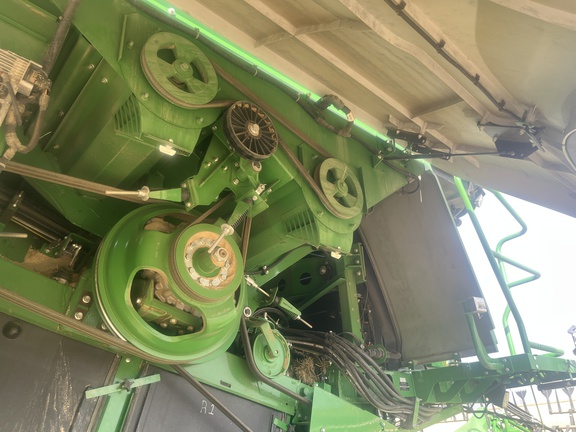 2022 John Deere X9 1000 Combine