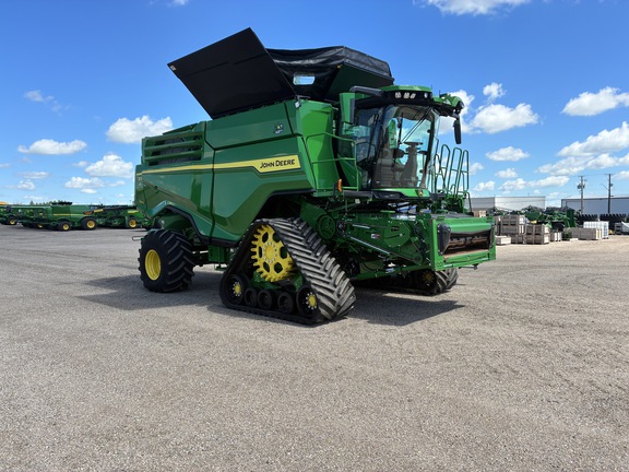 2022 John Deere X9 1000 Combine