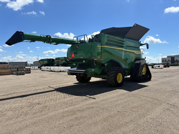 2022 John Deere X9 1000 Combine