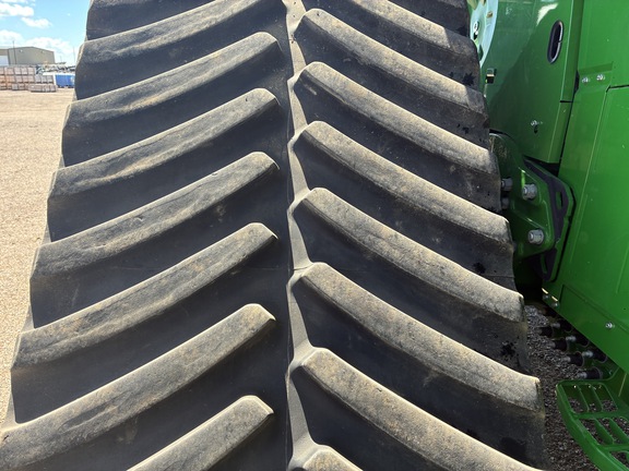 2022 John Deere X9 1000 Combine