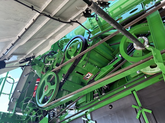 2022 John Deere X9 1000 Combine