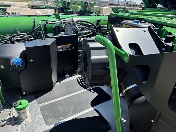 2022 John Deere X9 1000 Combine
