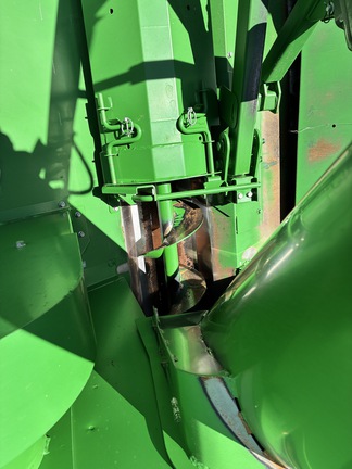 2022 John Deere X9 1000 Combine
