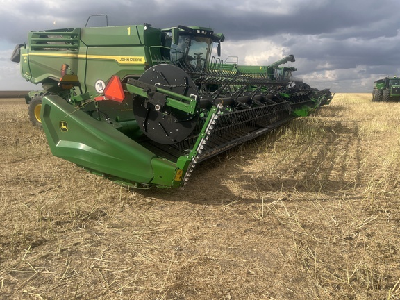 2024 John Deere HD45F Header Combine
