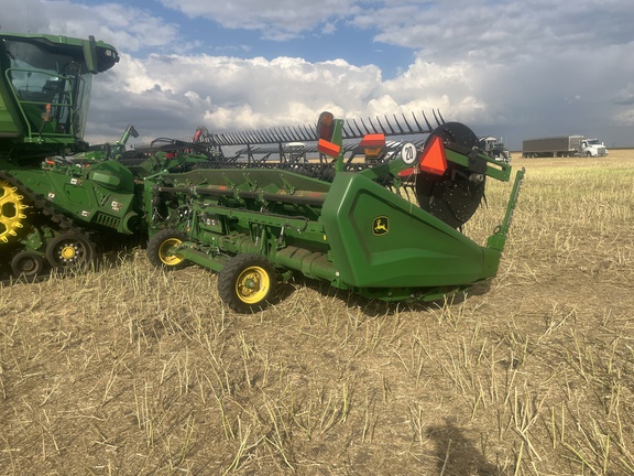 2024 John Deere HD45F Header Combine