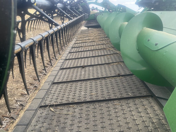 2022 John Deere HD45F Header Combine