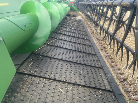 2022 John Deere HD45F Header Combine